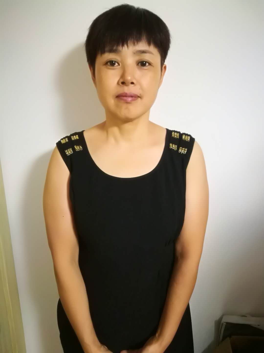 做事認(rèn)真做菜好的鍾點(diǎn)工提供